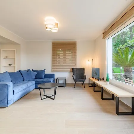 Apartament Antho's Kanálion